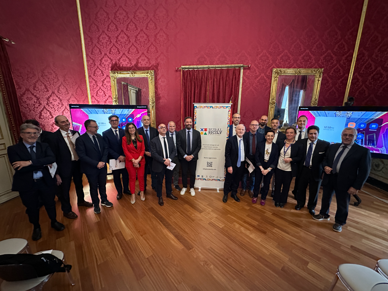 Immagine di sfondo della pagina Discovering Rural Sicily: nuovo turismo esperienziale per riscoprire la Sicilia autentica