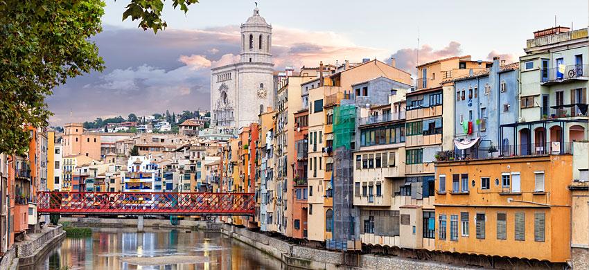 Immagine di sfondo della pagina Cinque nuovi itinerari per la Catalogna