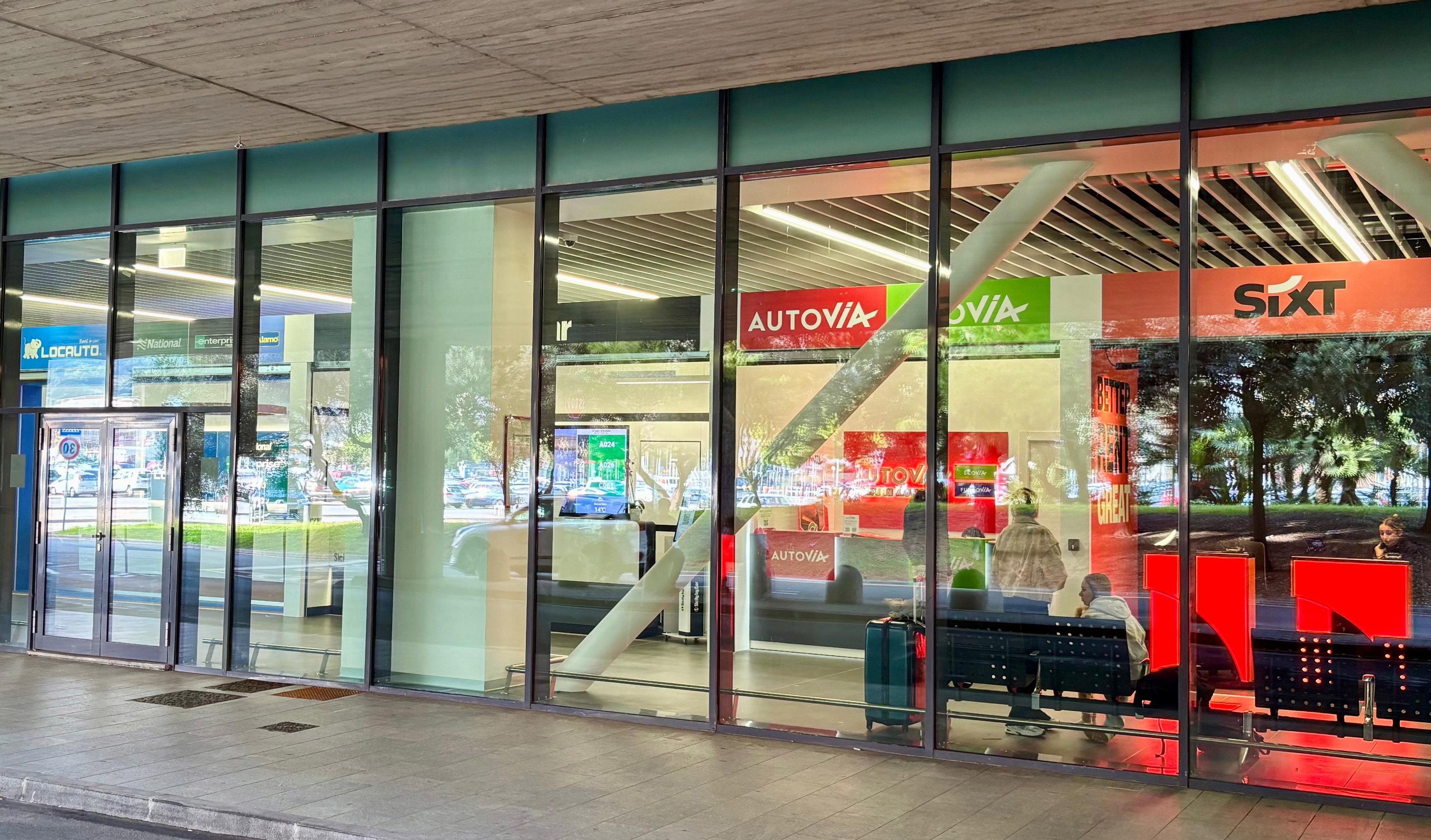 Immagine Aeroporto di Genova: operativa la nuova area autonoleggio