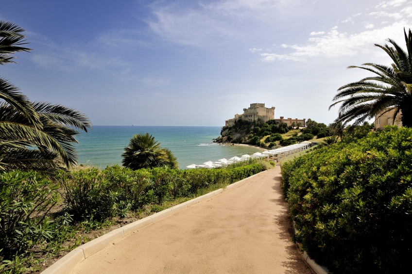 Immagine di sfondo della pagina Nicolaus in Sicilia: Falconara Charming Resort