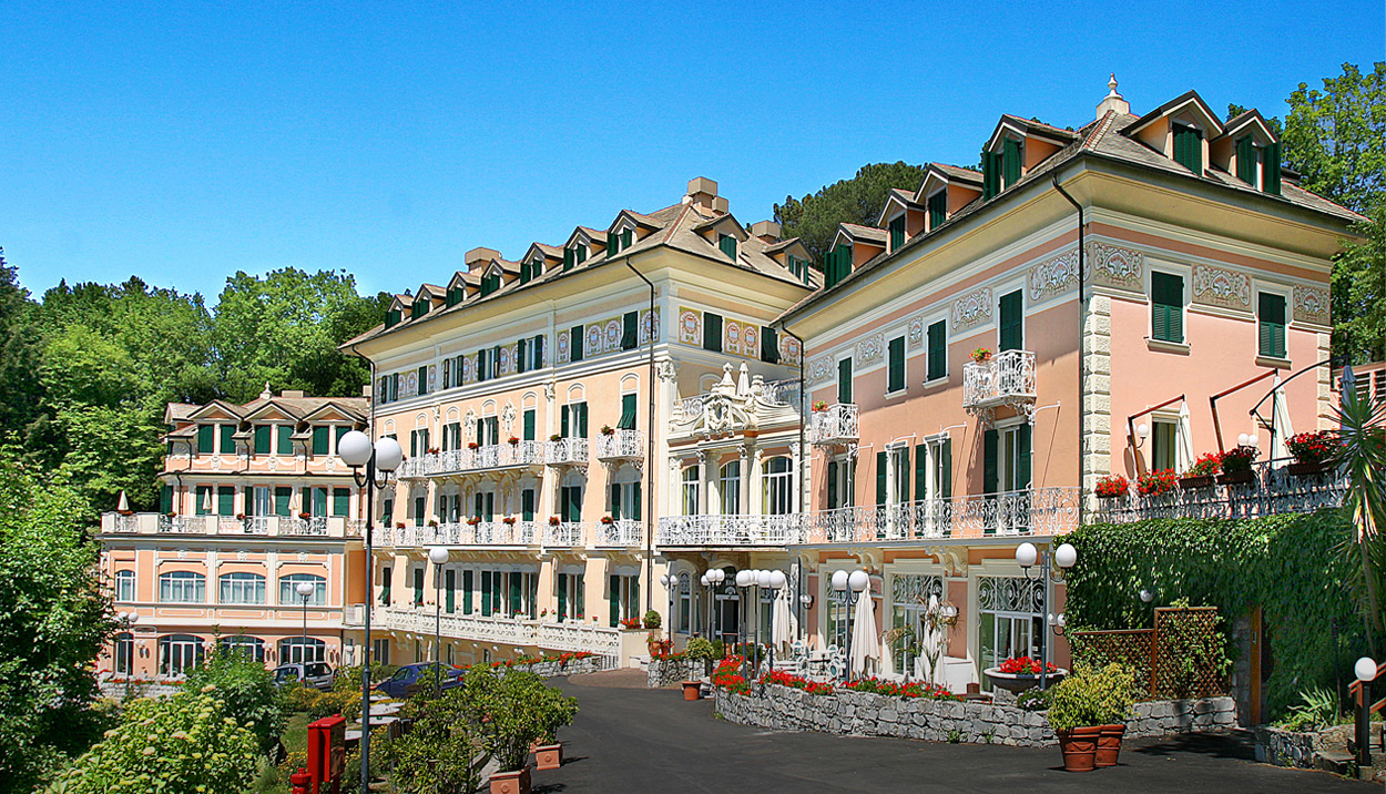 Immagine di sfondo della pagina AKNO Group acquisisce lo storico Hotel Portofino Kulm