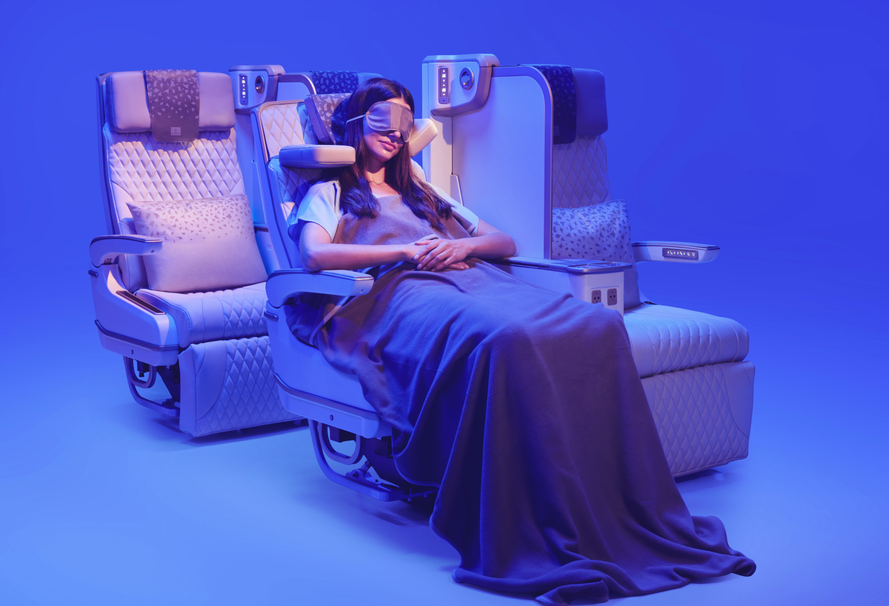 Immagine Emirates A350 Premium Economy: arriva il primo sedile al mondo con divisorio a tutta altezza