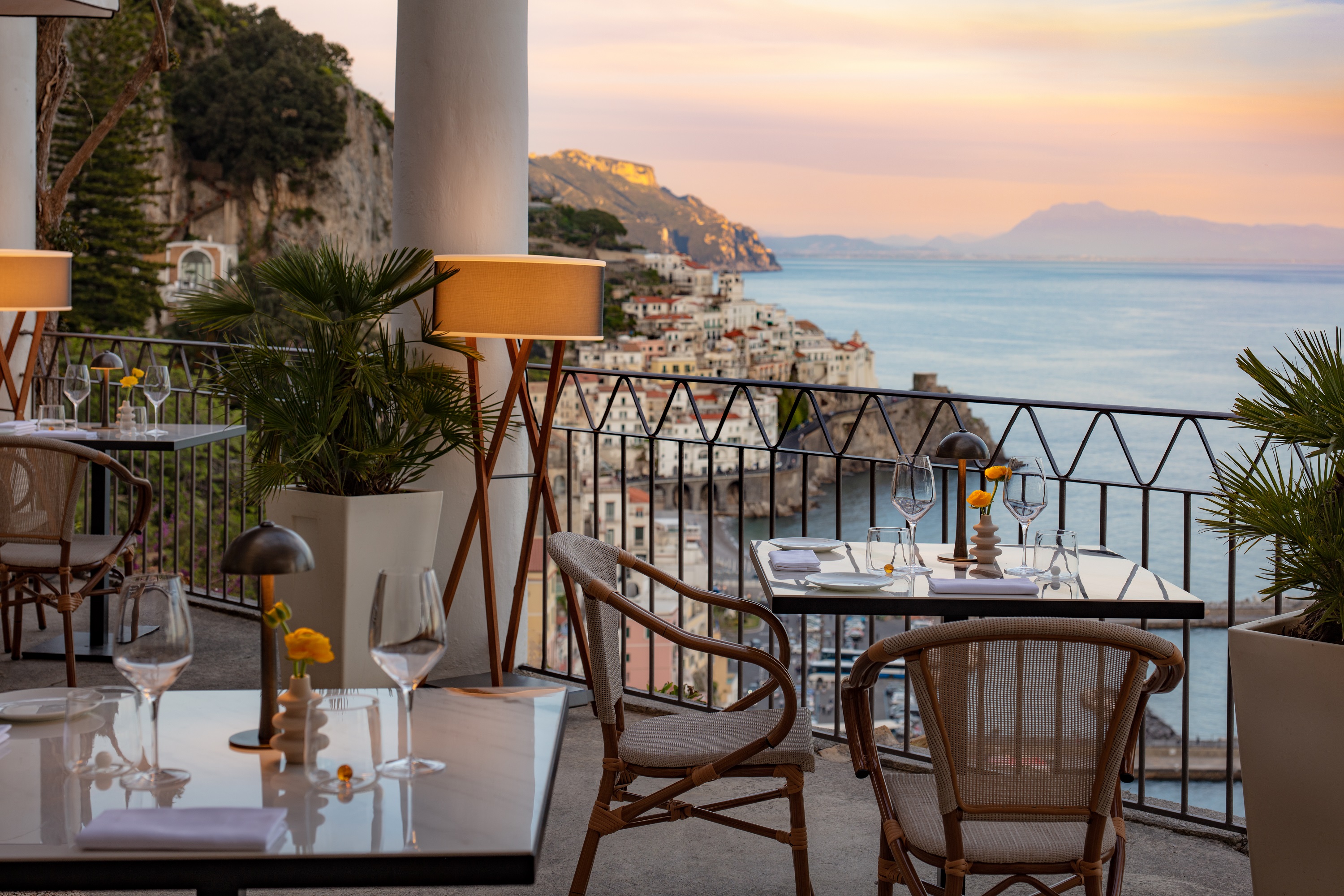 Immagine di sfondo della pagina World’s Best Awards 2025: terzo posto in Italia per Anantara Convento di Amalfi