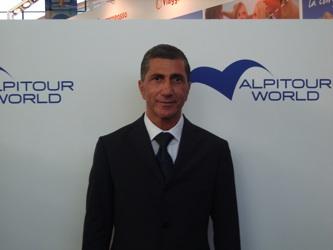 Immagine di sfondo della pagina Alpitour si riorganizza. A Pier Ezhaya l'intera divisione del tour operating