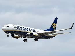 Immagine di sfondo della pagina Ryanair: tariffe per i clienti Blue Air