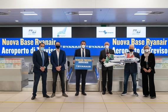 Immagine di sfondo della pagina Ryanair fa base a Treviso e lancia 18 nuove rotte