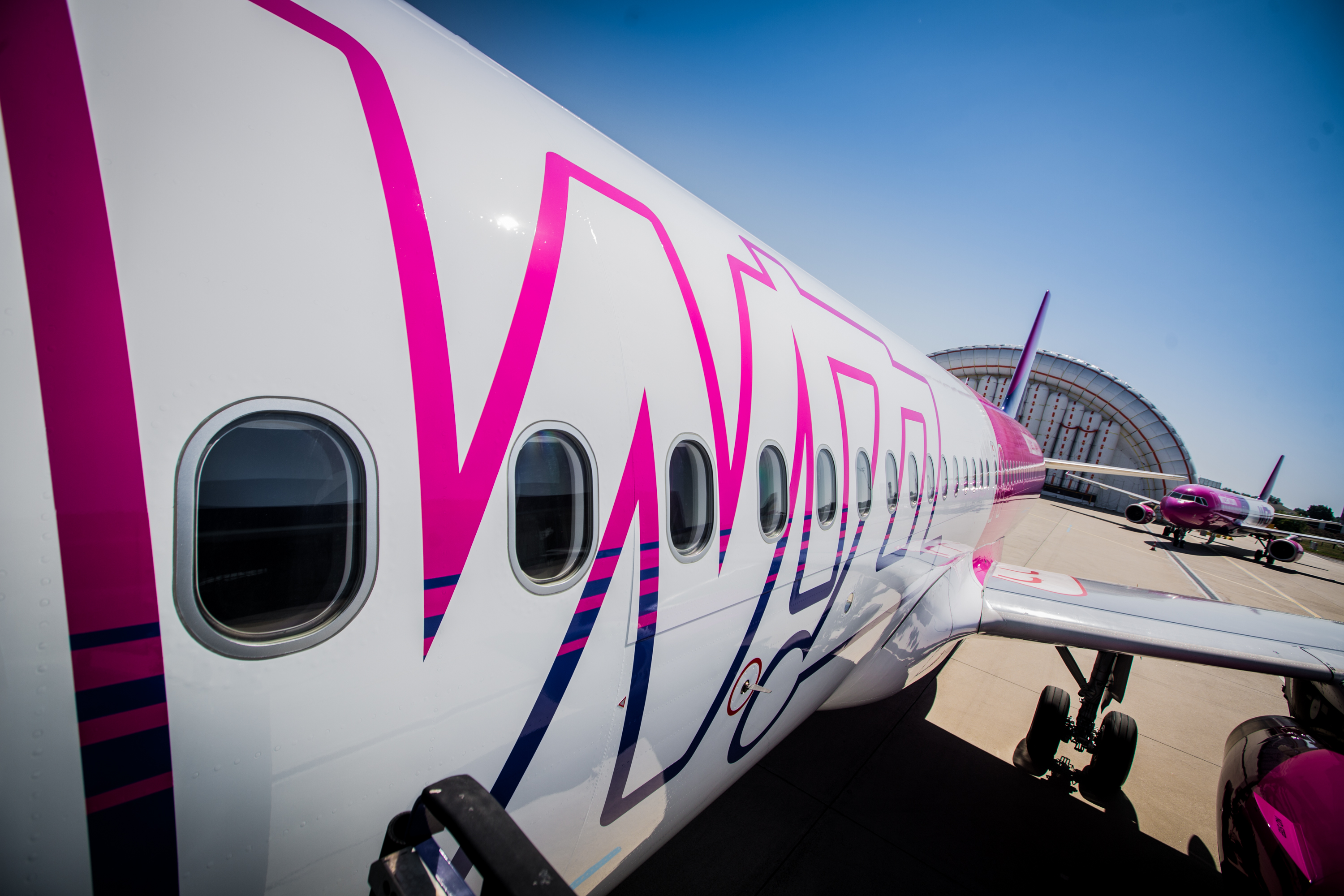 Immagine di sfondo della pagina Wizz Air vola da Brindisi e Lamezia a Katowice: nuove rotte dal 2026