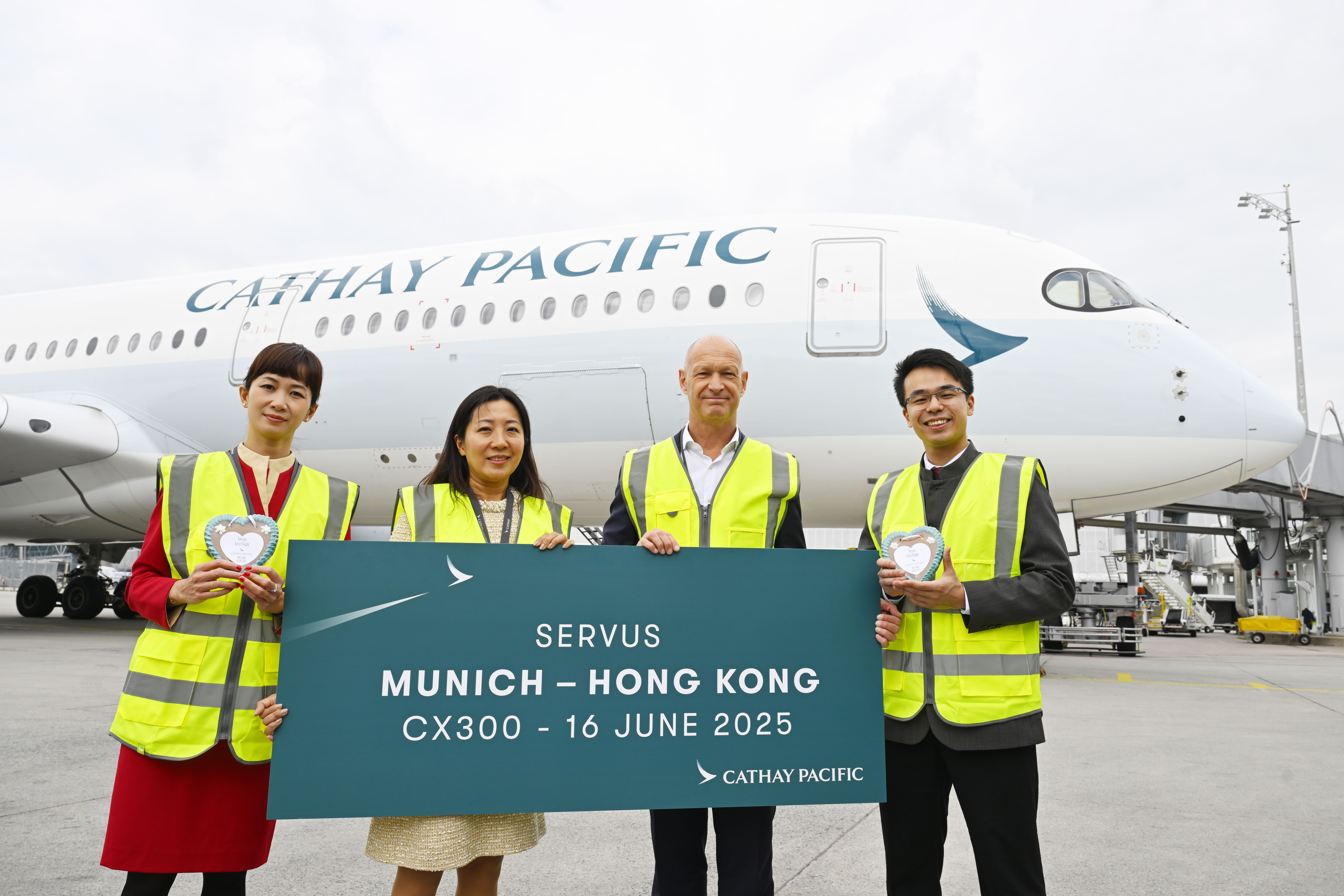 Immagine Cathay Pacific inaugura il volo diretto Monaco-Hong Kong
