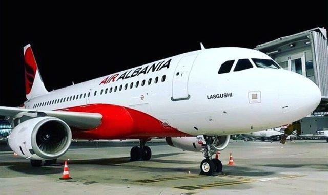 Immagine di sfondo della pagina Air Albania raddoppia in Italia
