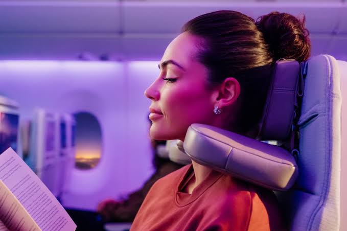Immagine Comfort di nuova generazione in Economy Class con il poggiatesta U‑Dream di Emirates