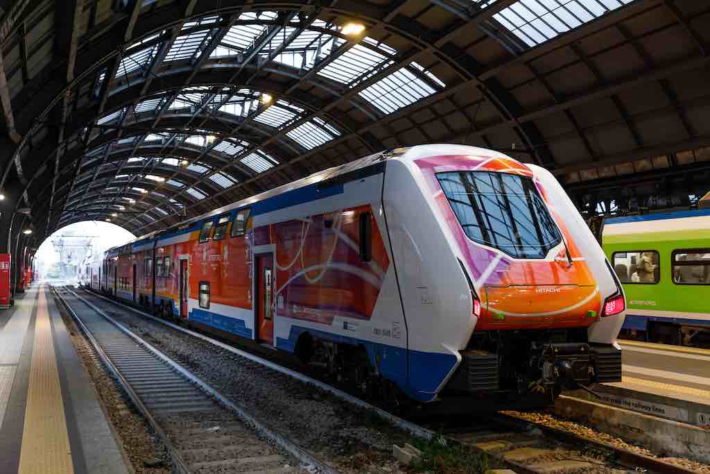 Immagine di sfondo della pagina Trenord potenzia i treni per Milano Cortina 2026: 120 corse in più al giorno