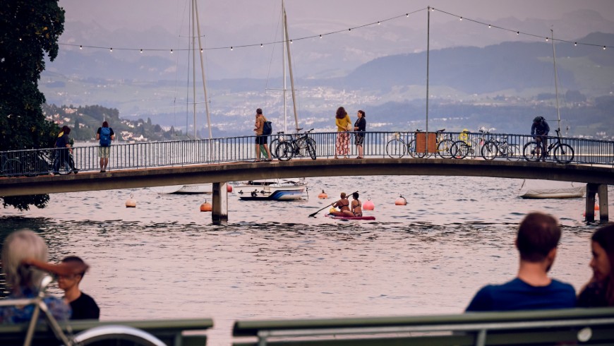 Immagine di sfondo della pagina Zurigo, tra design, pop-up e food festival: la città si reinventa ogni stagione