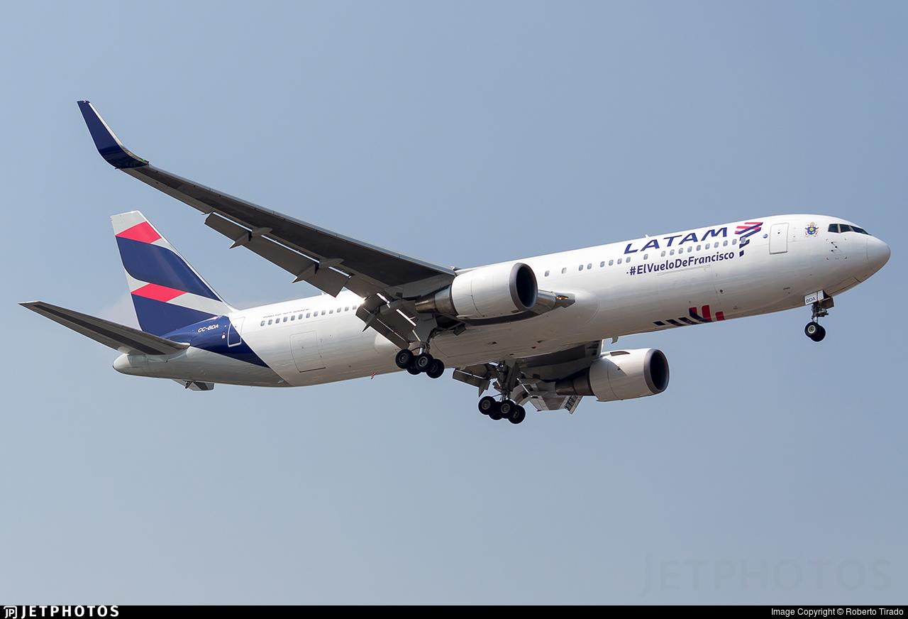 Immagine di sfondo della pagina LATAM Airlines: decolla il Roma-San Paolo
