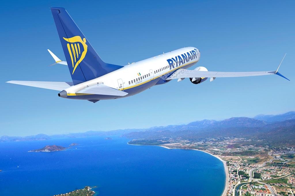 Immagine di sfondo della pagina Milano, 9 marzo 2017 - Ryanair, la compagnia n° 1 in Europa, ha lanciato oggi una speciale tariffa “salva-viaggio” da €19,99 sulla tratta Lamezia – Milano Bergamo per supportare i passeggeri coinvolti dalla cancellazione delle rotte di Alitalia da Re