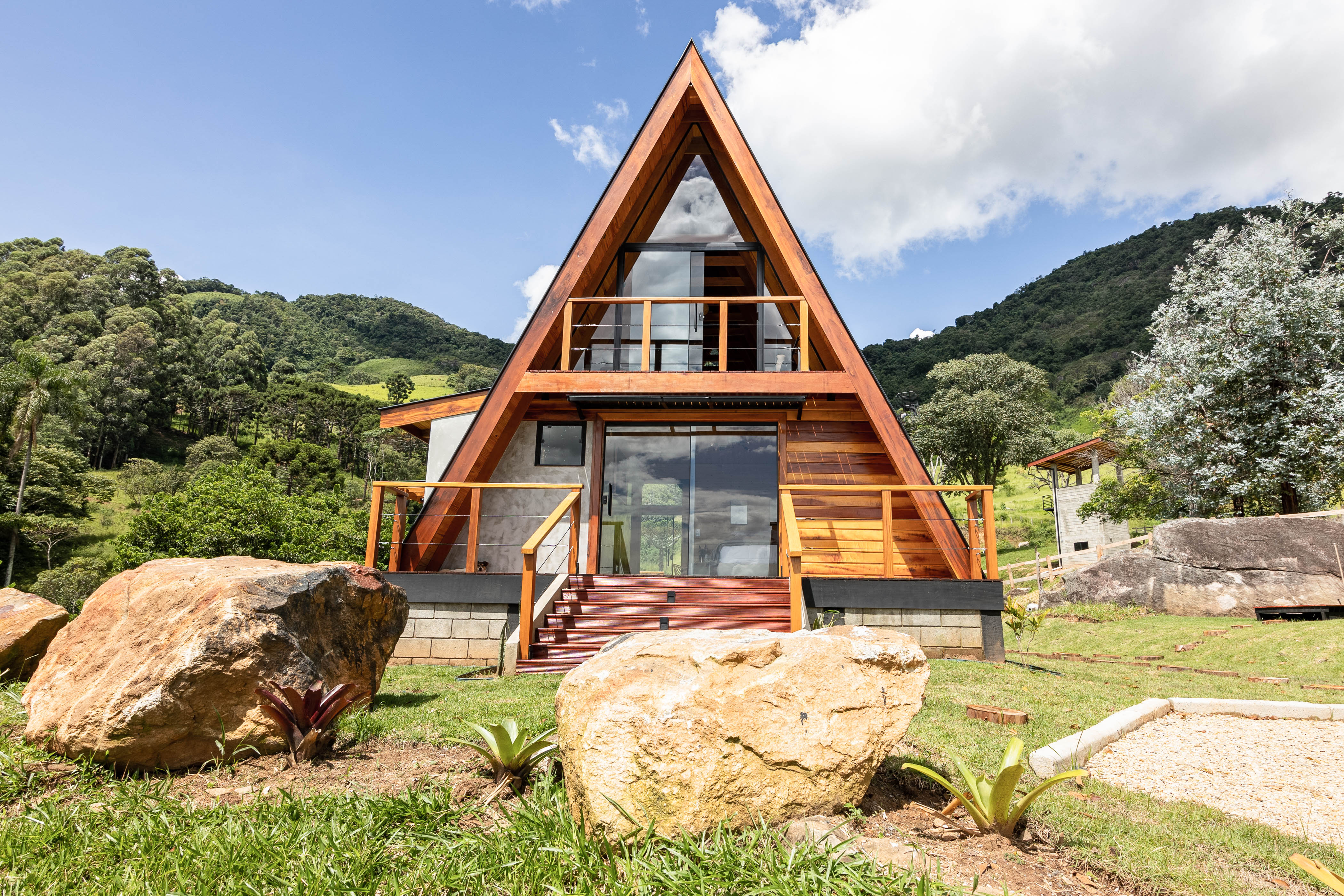 Immagine Le meraviglie naturali della Terra conquistano Airbnb: aumentano le ricerche per rifugi immersi nel verde e flower chasing