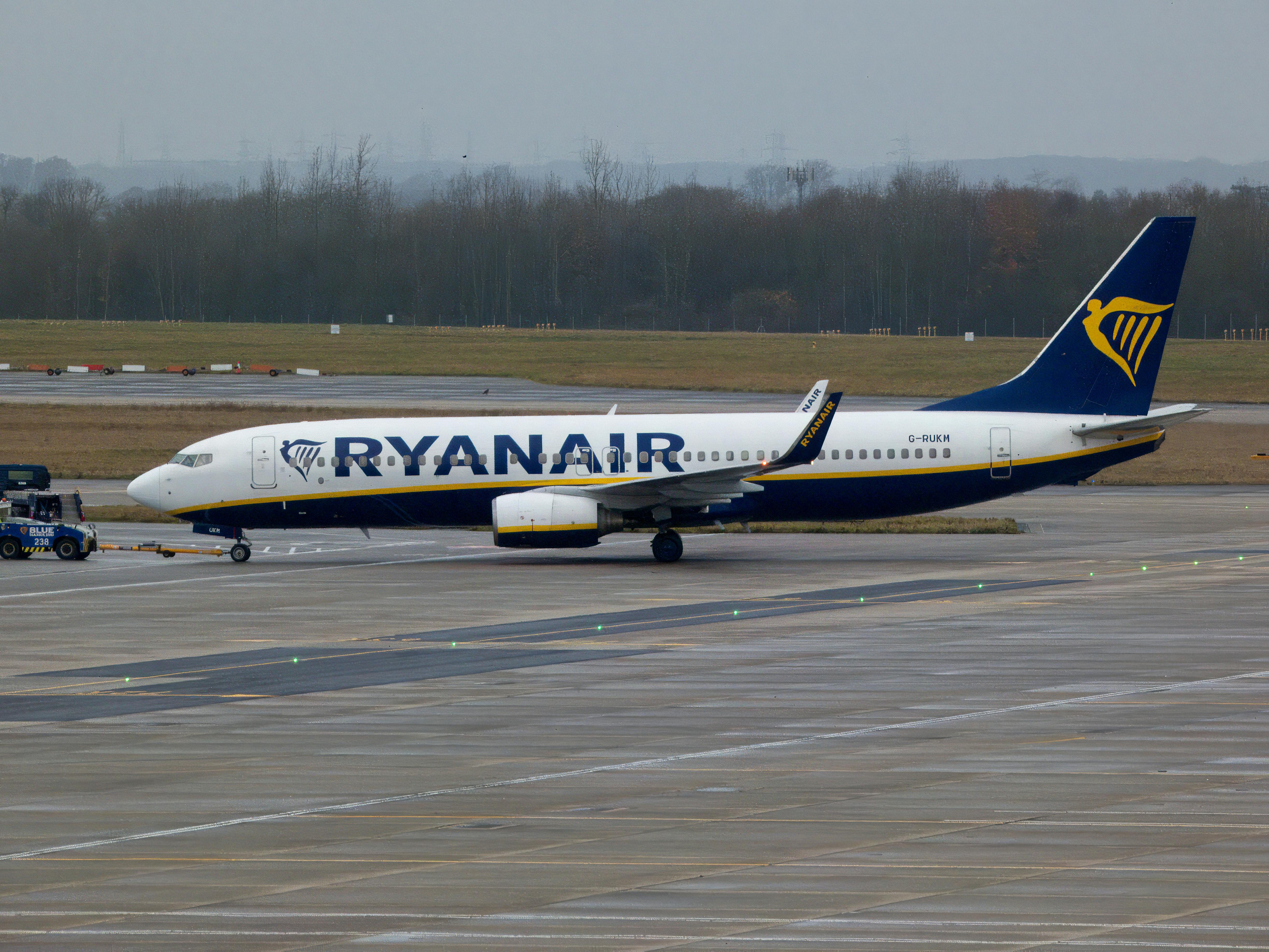Immagine di sfondo della pagina Travel Agent Direct: il 18 giugno Fiavet e Ryanair inaugurano una nuova era per le agenzie di viaggio