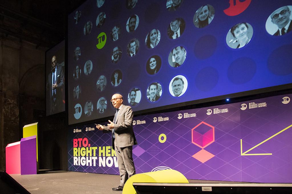 Immagine di sfondo della pagina Travel Onlife, il focus di BTO 2020