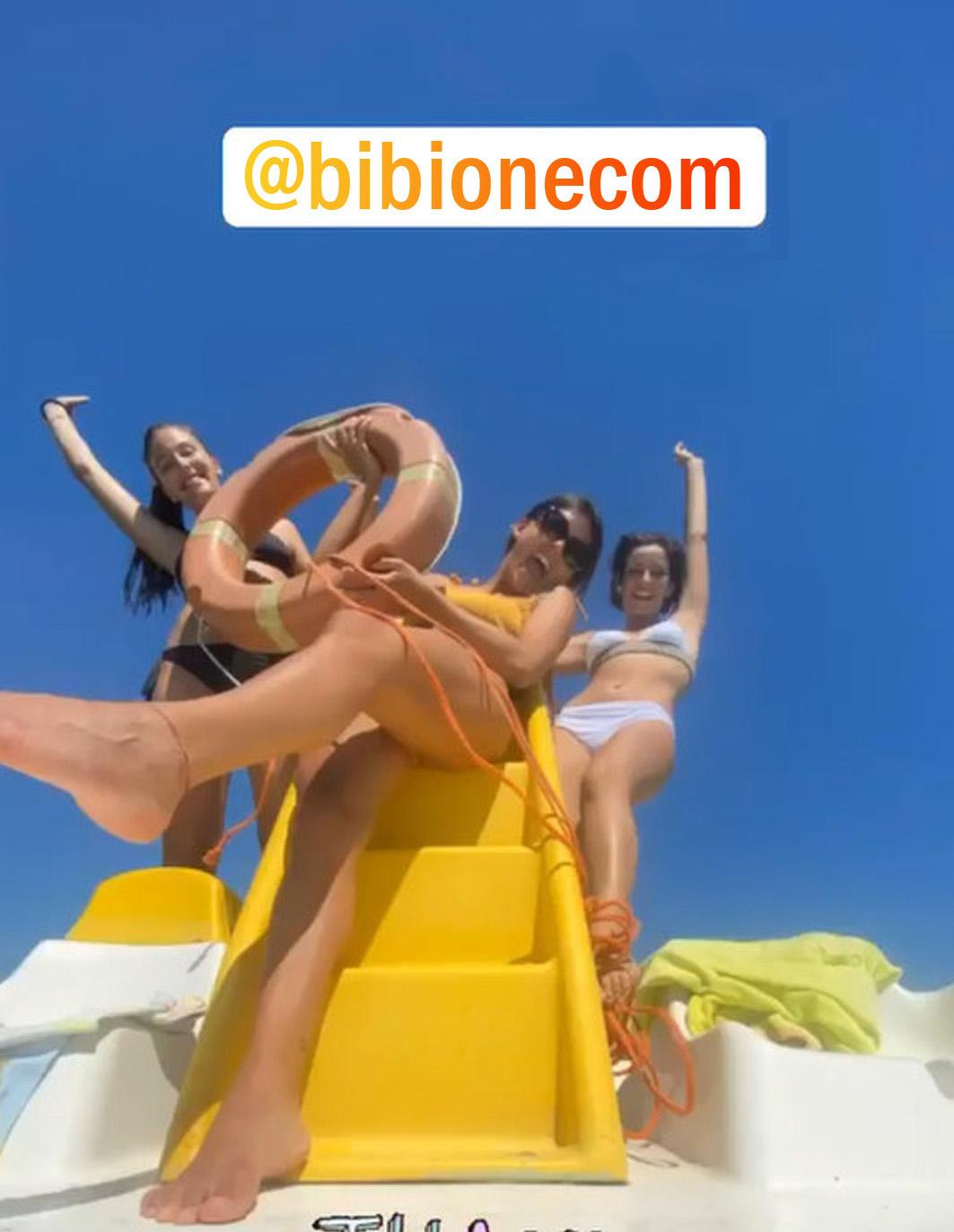 Immagine di sfondo della pagina Bibione spopola sui social