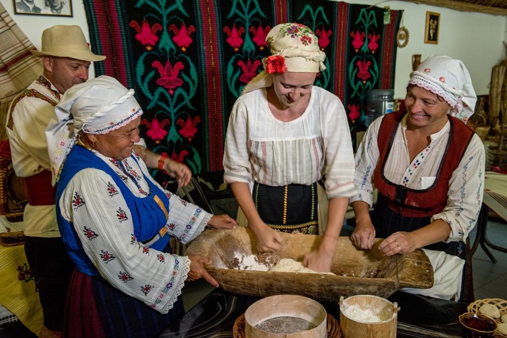 Immagine di sfondo della pagina E' tempo di Moldavia....