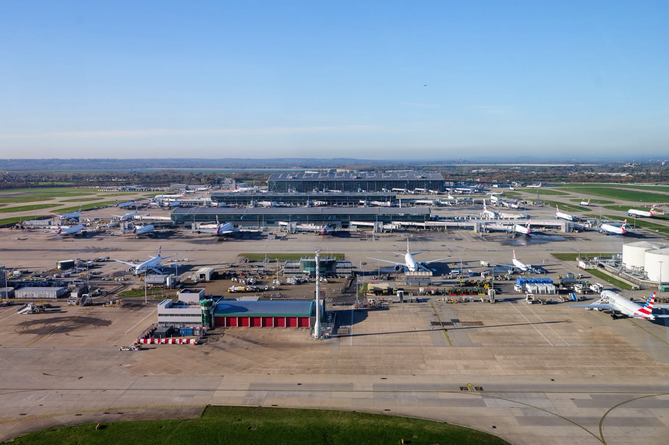 Immagine Voli Londra oggi 9 settembre: cancellazioni e ritardi dopo il guasto al controllo aereo UK