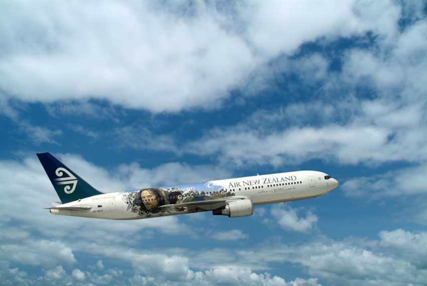 Immagine di sfondo della pagina Secondo aereo Air New Zealand con il tema “Il signore degli anelli” 