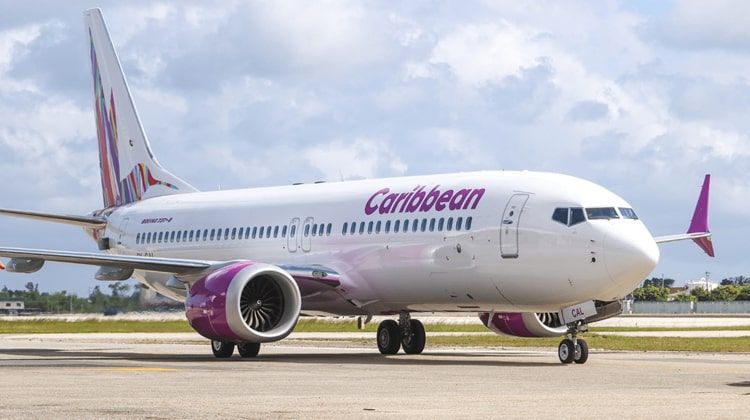 Immagine di sfondo della pagina Caribbean Airlines potenzia la connettività regionale: nuovi voli per Martinica e Guadalupa