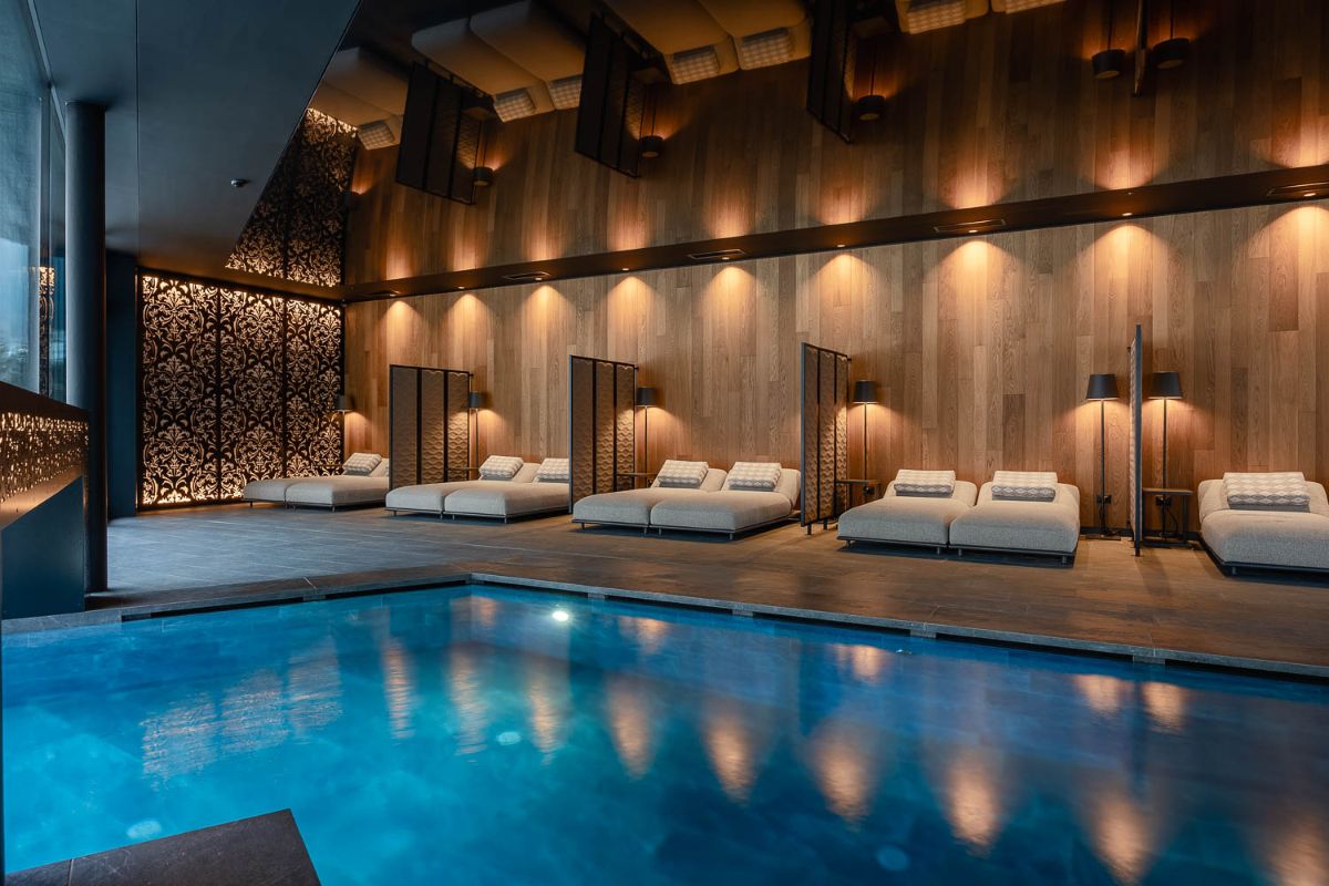 Immagine di sfondo della pagina Hotel Vioz, 100 anni e un nuovo concept family-wellness