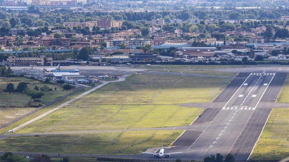 Immagine di sfondo della pagina In ripresa il traffico negli aeroporti toscani