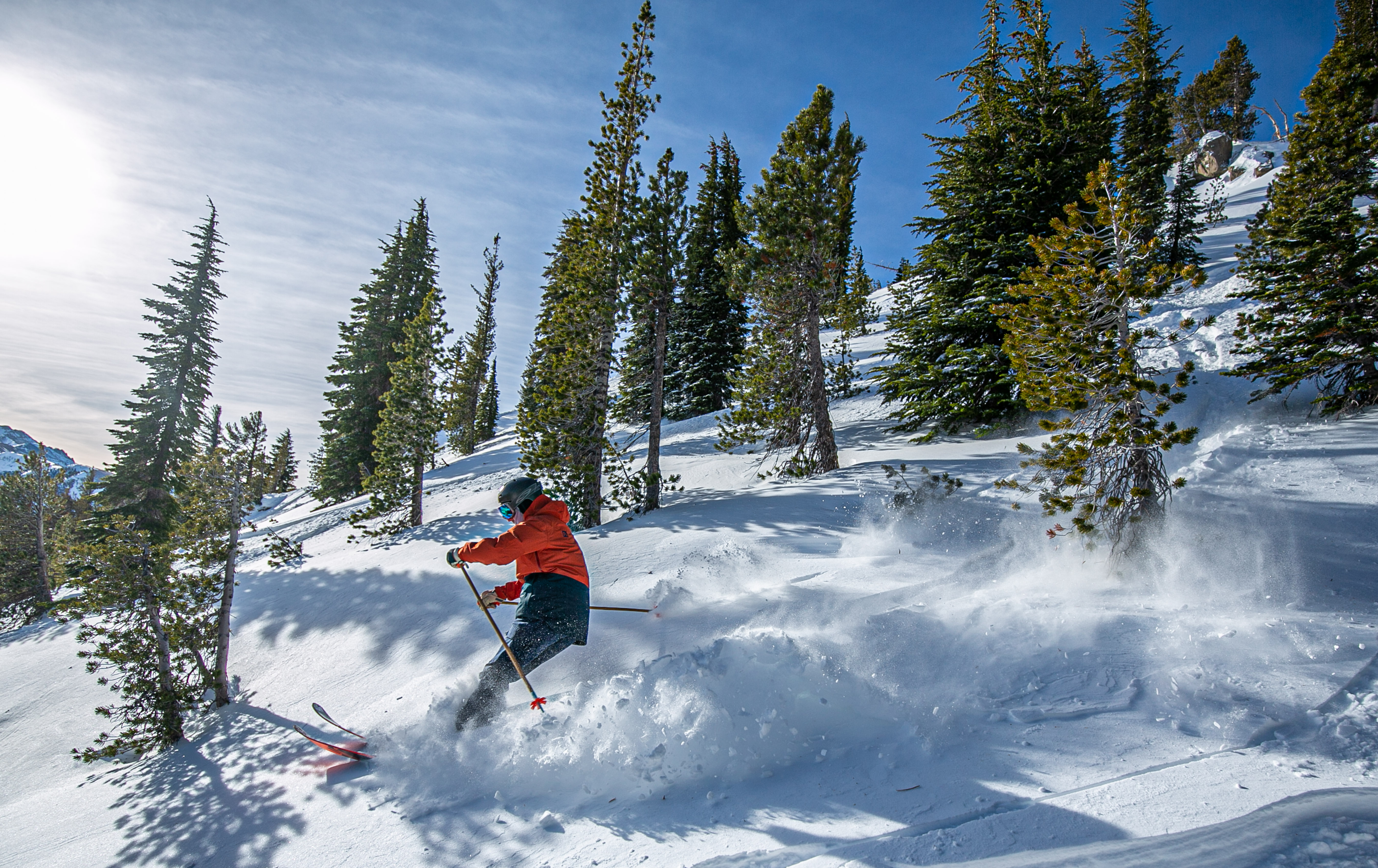 Immagine di sfondo della pagina Mammoth Lakes: una stagione invernale 2025/26 tra neve, lusso e nuove avventure