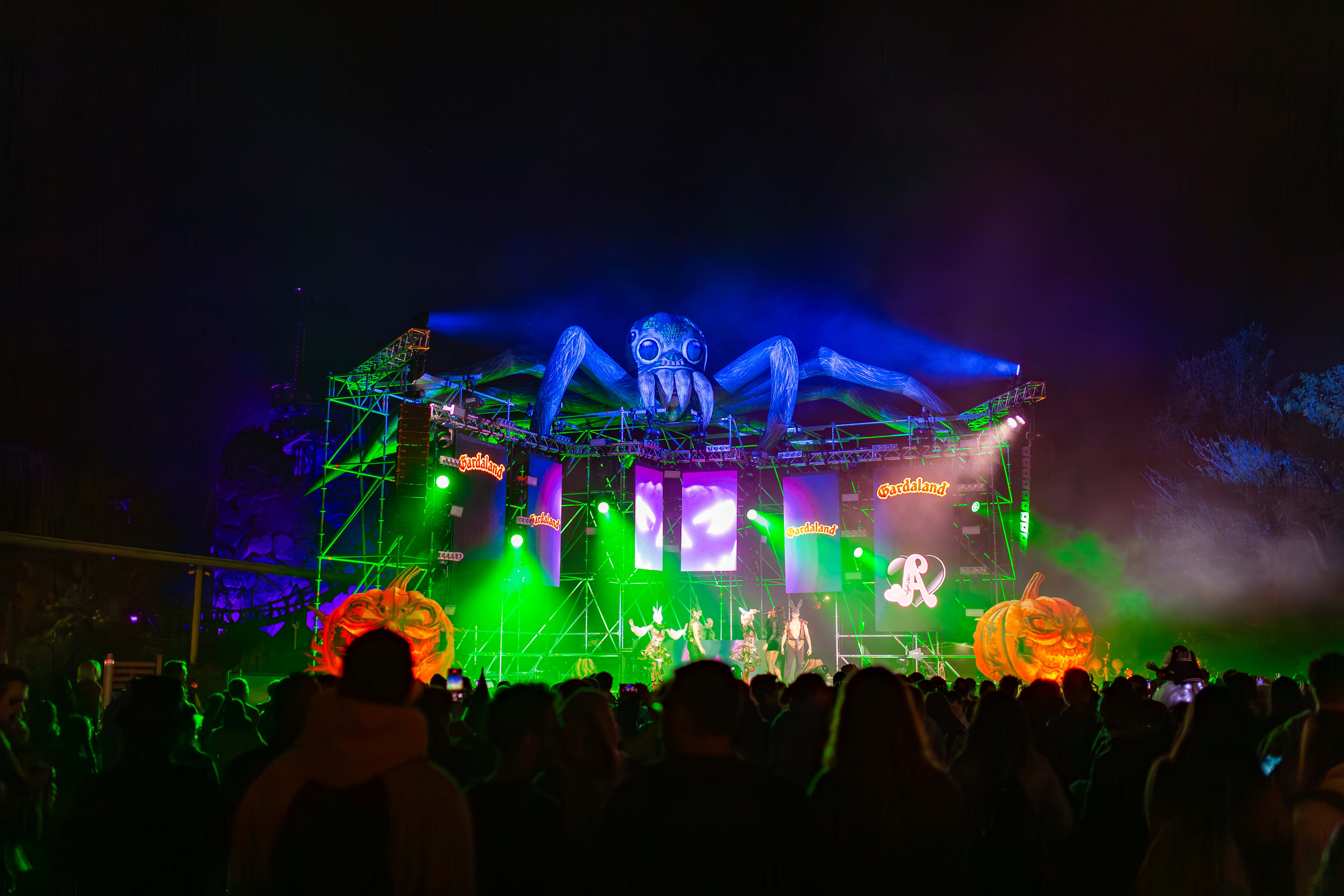 Immagine Da Noemi agli Eiffel 65: Gardaland fa ballare la notte più spaventosa dell’anno
