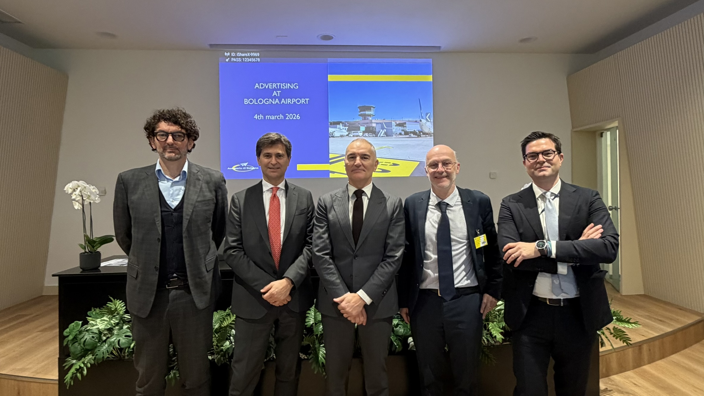 Immagine L'Aeroporto di Bologna si rinnova: restyling e nuovi impianti OOH con IGPDecaux