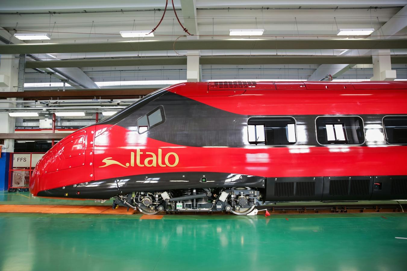 Immagine di sfondo della pagina Italo,in pista il pendolino EVO 