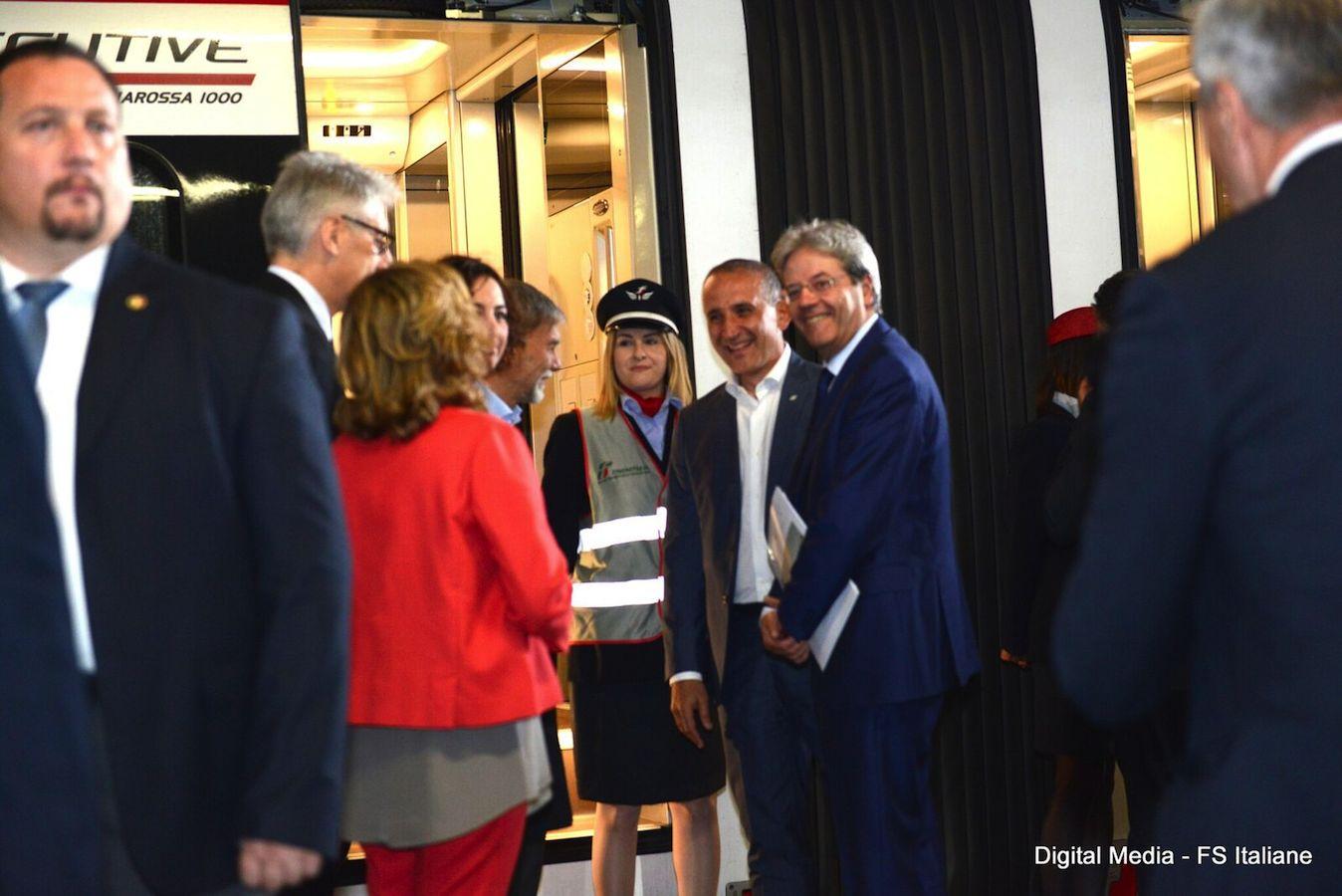 Immagine di sfondo della pagina Inaugurata stazione Napoli Afragola 