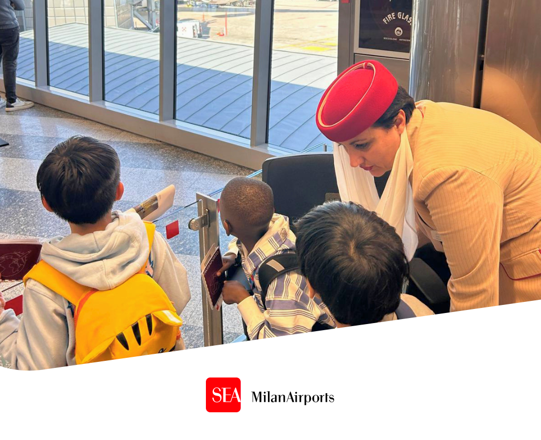 Immagine di sfondo della pagina Emirates e SEA  Milan Airports: a Malpensa nasce il programma per rendere il viaggio aereo più inclusivo