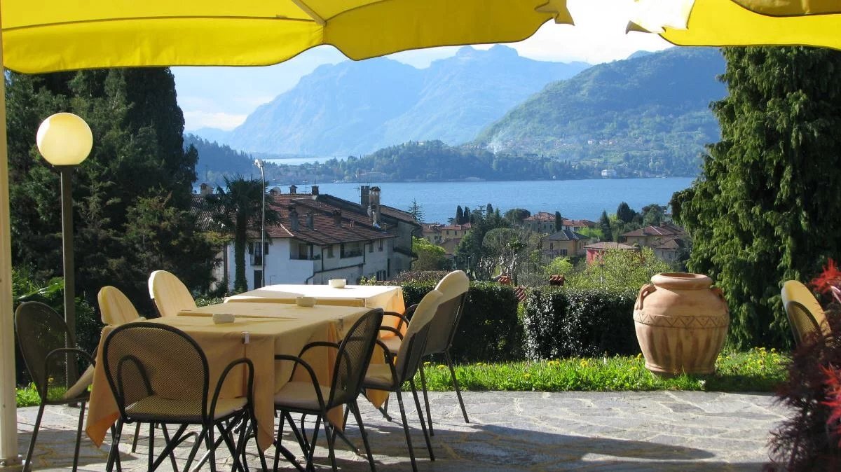 Immagine di sfondo della pagina Turismo di lusso: l’Italia nel mirino degli investitori internazionali