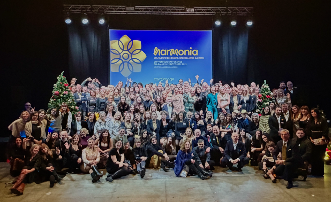 Immagine di sfondo della pagina CartOrange chiude il 2025 con risultati record e presenta “Harmonia”