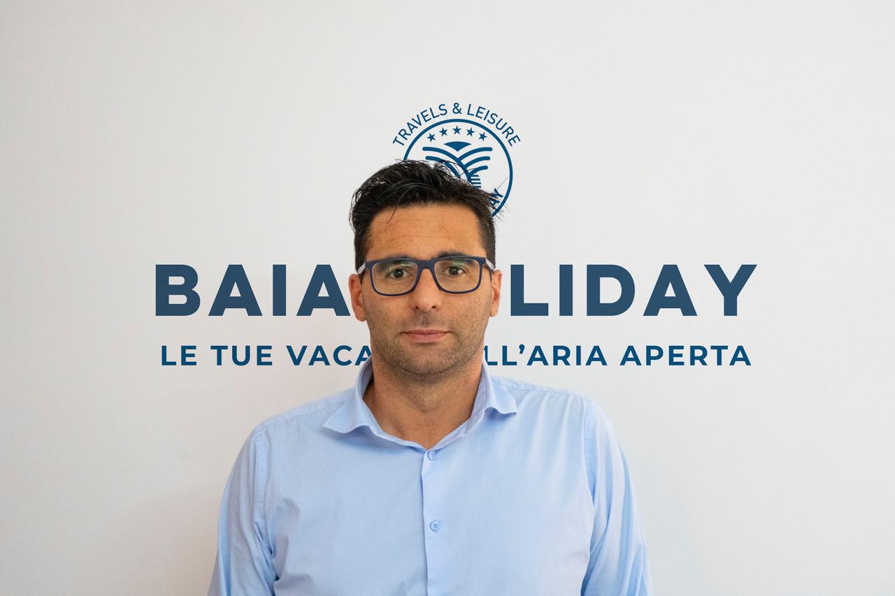Immagine di sfondo della pagina Baia Holiday, apre il Camping Village Cavallino