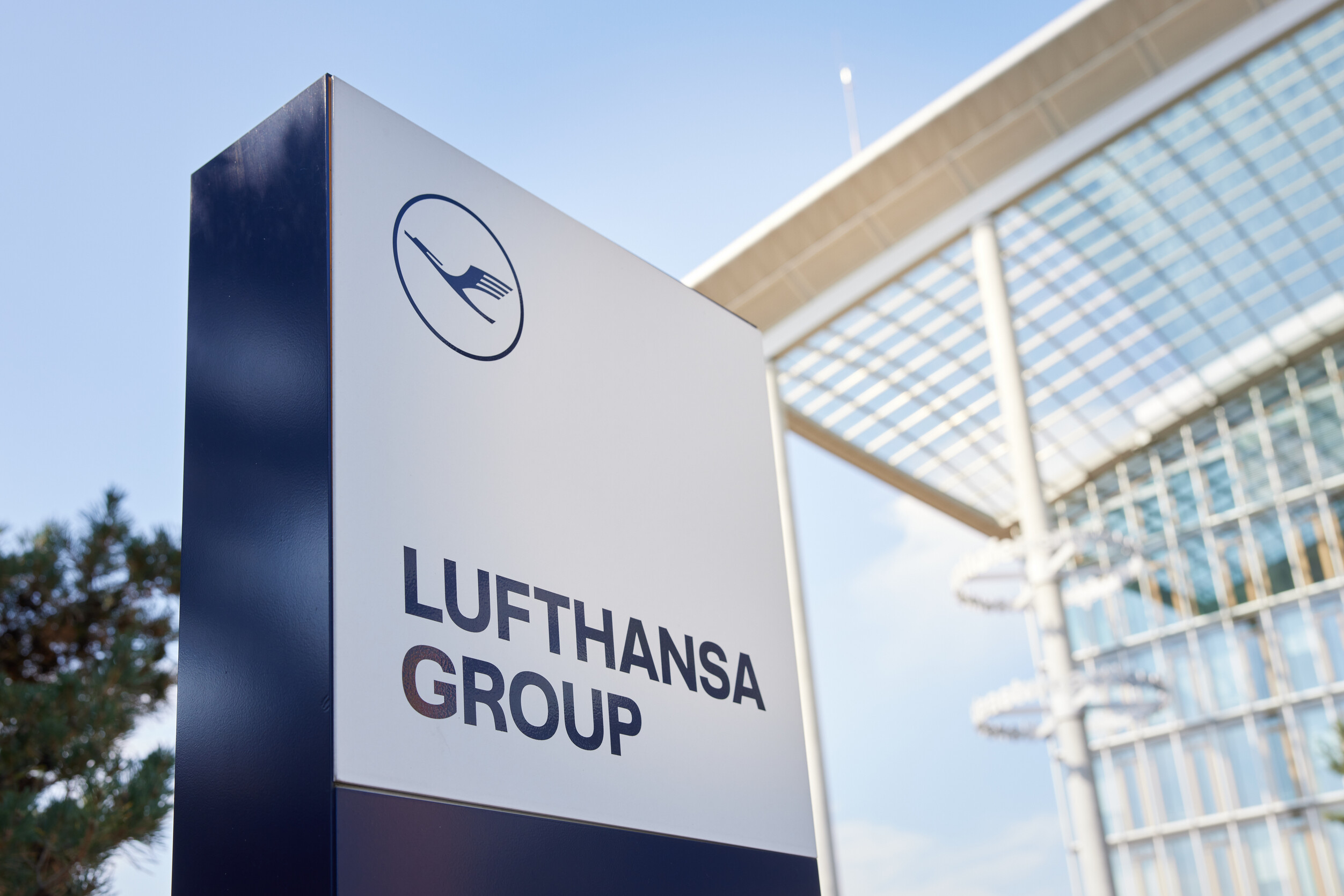 Immagine Lufthansa Group chiude il terzo trimestre con un utile operativo di 1,3 miliardi di euro
