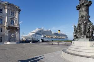 Immagine di sfondo della pagina Costa Diadema ha lasciato  Trieste per la sua Crociera di Vernissage