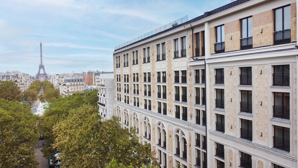 Immagine di sfondo della pagina Hilton inaugura il Sax Paris: debutto francese per LXR Hotels & Resorts