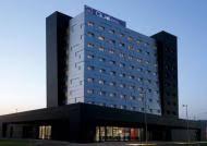 Immagine di sfondo della pagina Nasce HNH Hospitality, rebranding per HNH Hotels