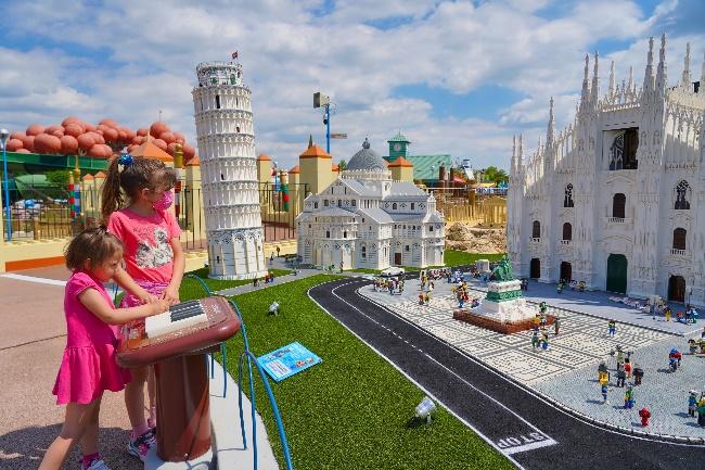 Immagine di sfondo della pagina Parte la stagione 2021 di Gardaland Resort