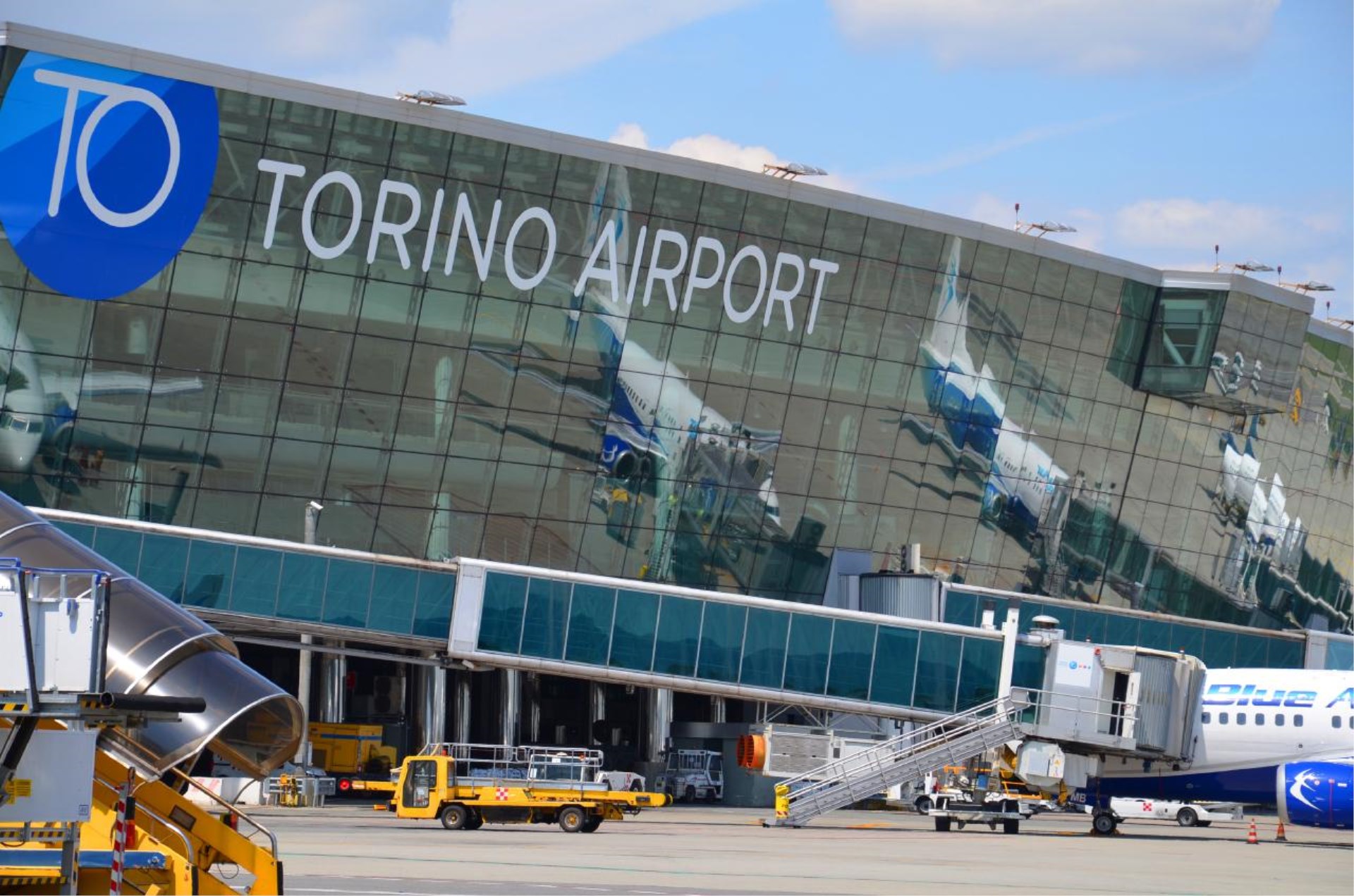 Immagine di sfondo della pagina ENAC approva il Master Plan dell’aeroporto di Torino: via agli interventi fino al 2032