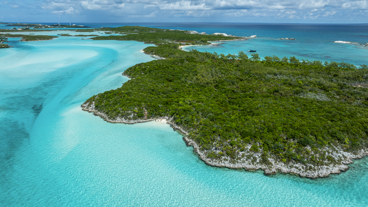 Immagine di sfondo della pagina Yntegra Group avvia i lavori per Rosewood Exuma: un’isola privata di lusso sostenibile alle Bahamas