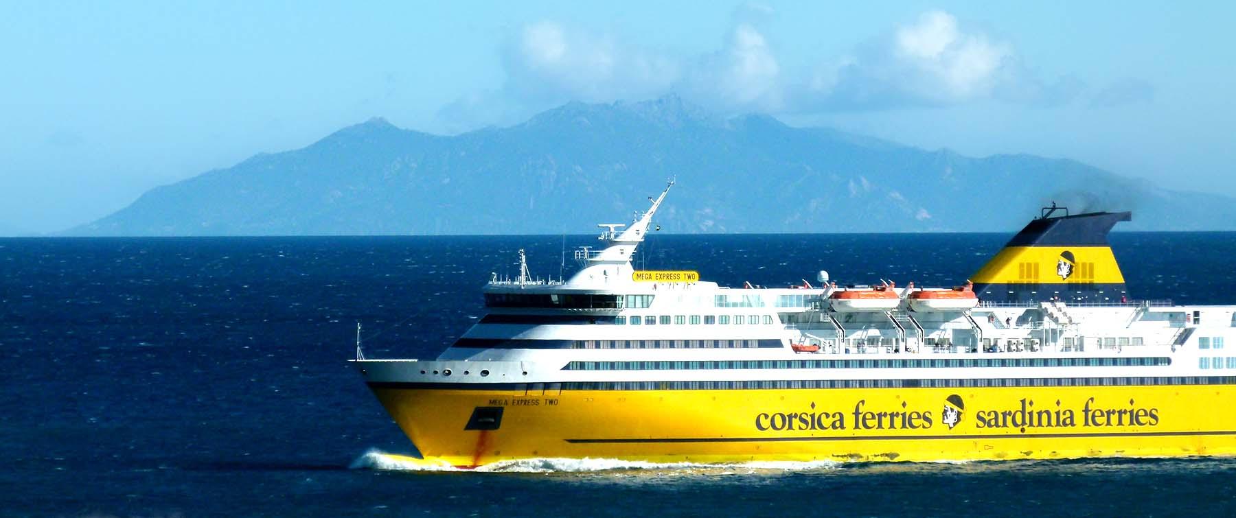 Immagine di sfondo della pagina Corsica Sardinia Ferries, una summer 22 flessibile