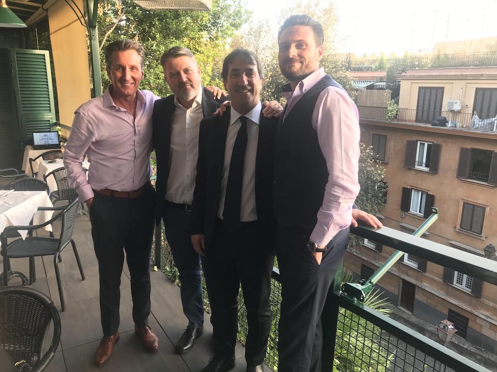 Immagine di sfondo della pagina Sporting Vacanze e Shangri-La, riflettori sulle adv