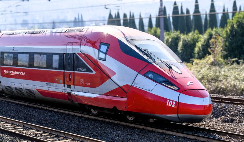 Immagine di sfondo della pagina Trenitalia e Interrail, debutta il Pass digitale per viaggiare in Europa