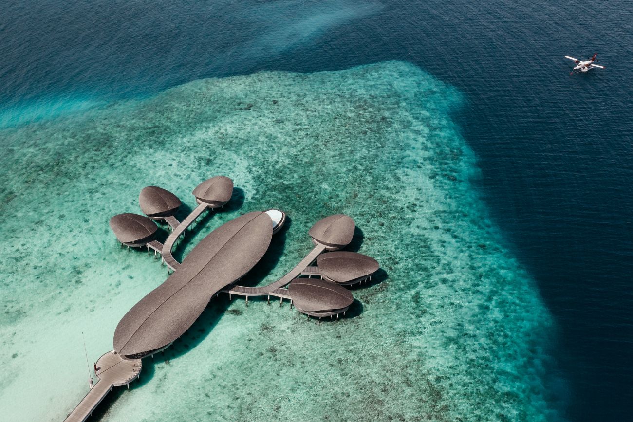 Immagine di sfondo della pagina The St. Regis Maldives Vommuli Resort lancia l’Island Journey