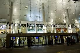 Immagine di sfondo della pagina Ryanair, quarto aereo di base a Napoli