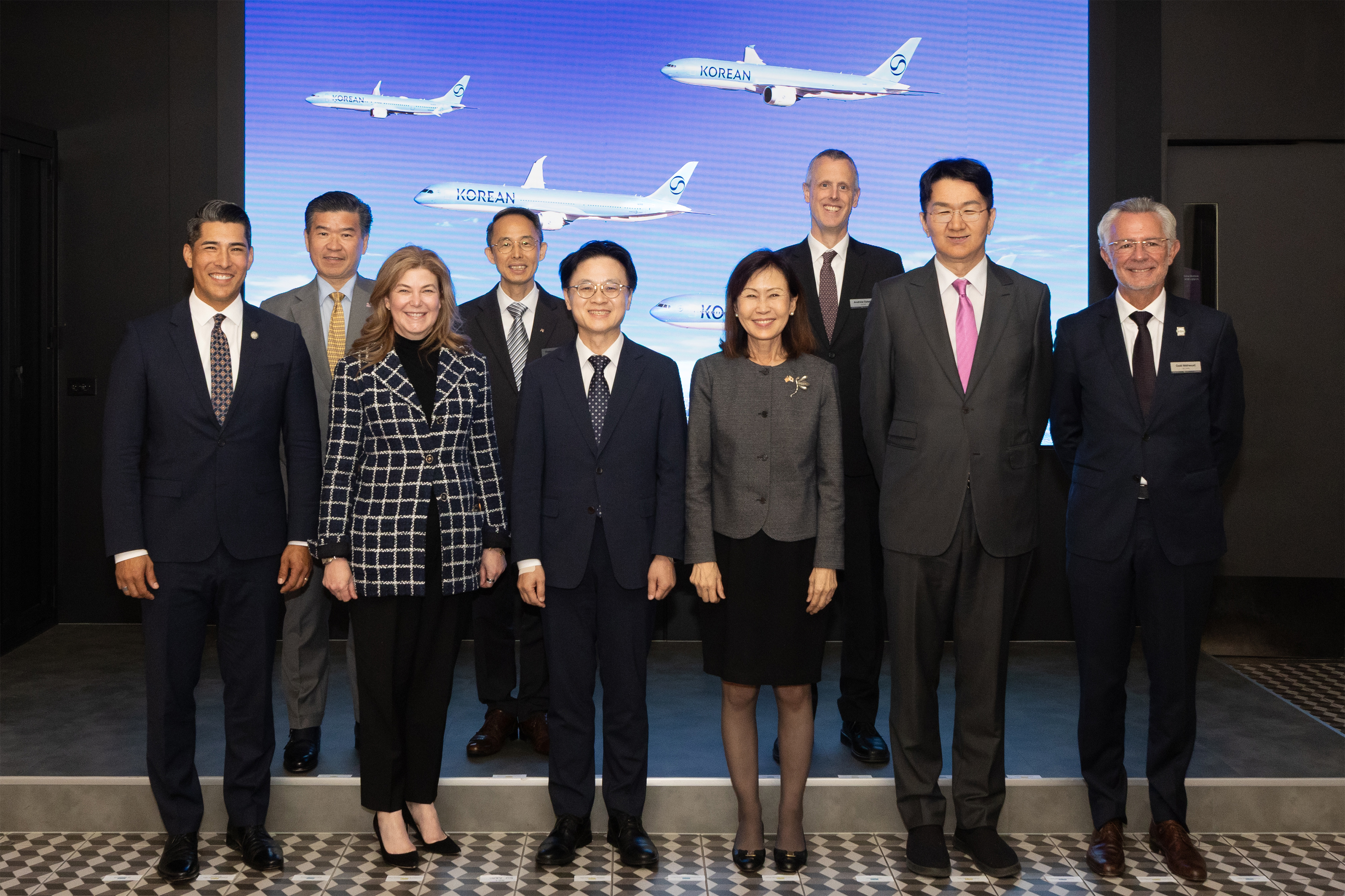 Immagine Korean Air finalizza l’accordo per l’acquisto di 103 aeromobili Boeing e motori GE